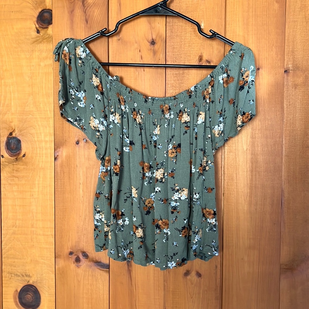 🔴Floral Off the Shoulder Top